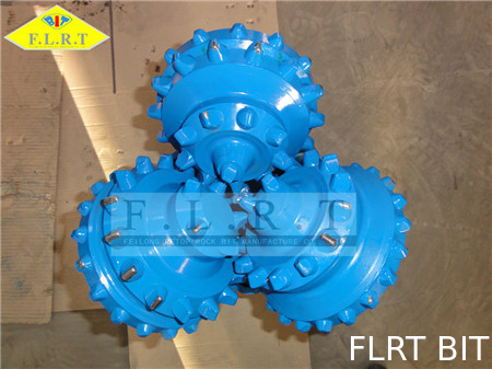 Good price 13 5/8 İnç Tricone Makaralı Bit Takviyeli Gösterge Koruması ISO 9001 Onaylandı çevrimiçi